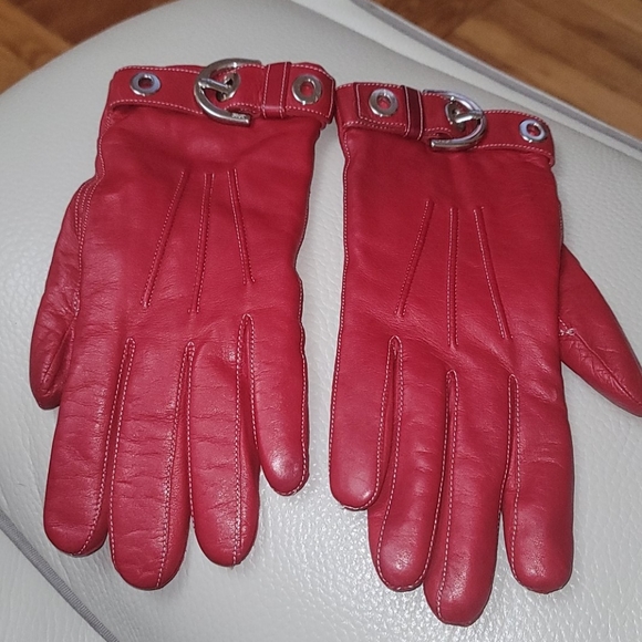 Coach leather gloves